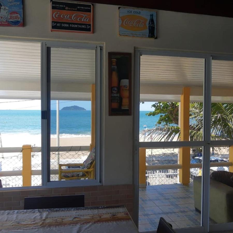 Mansao Ouro Verde Vlc Frente Para O Mar Com Piscina Piçarras 외부 사진